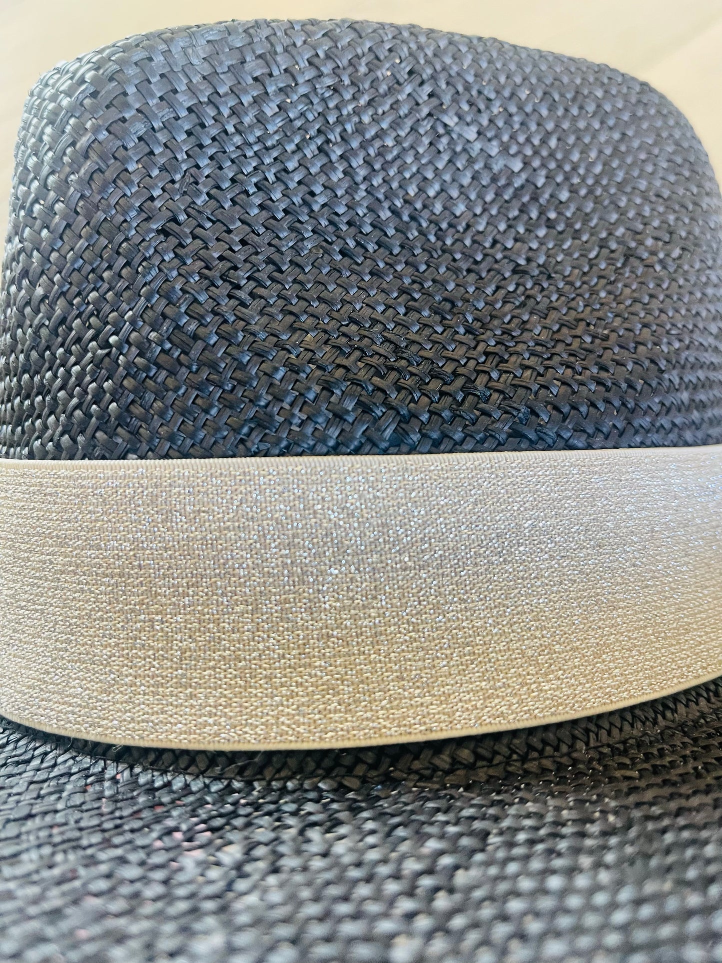 reversible hat band beige shimmer lifestyle