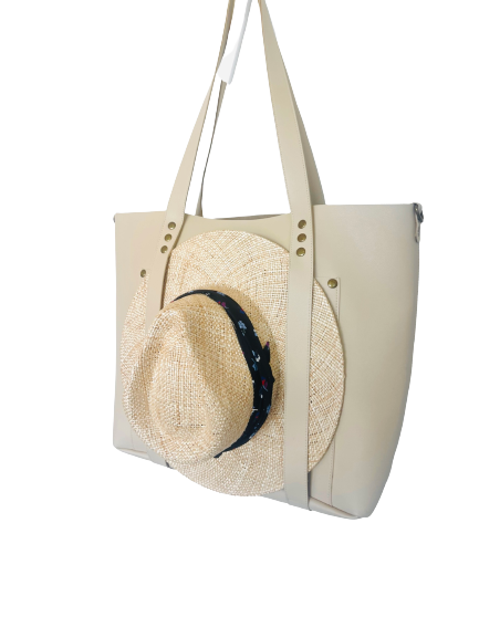 the everywhere tote ivory with hat